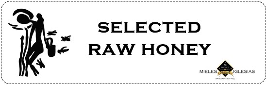 Raw honey selected